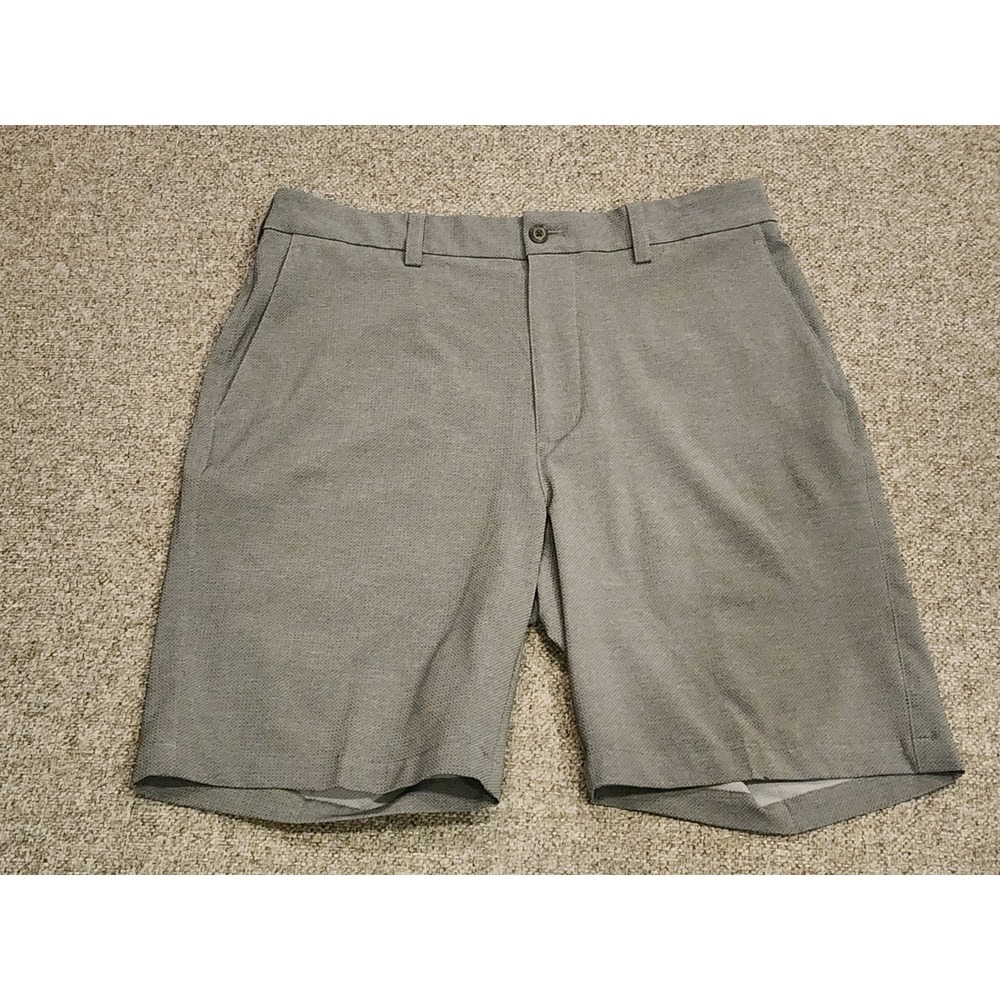 Roundtree & Yorke Men's Golf Shorts, Size 33, Inseam 9", Gray, Wrinkle Resistant - Picture 4 of 7